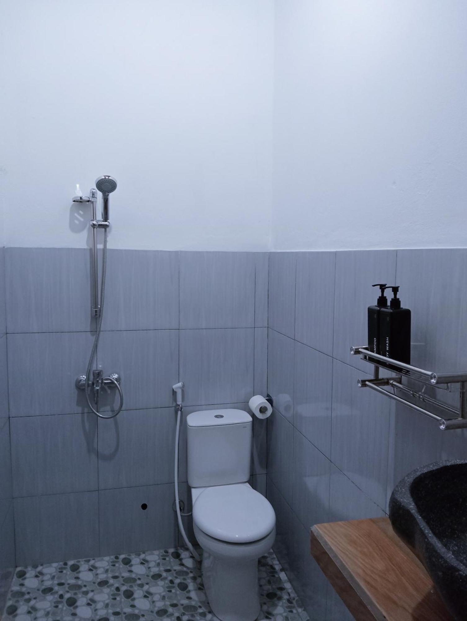Jepun Homestay Lemukih Singaraja Exteriör bild
