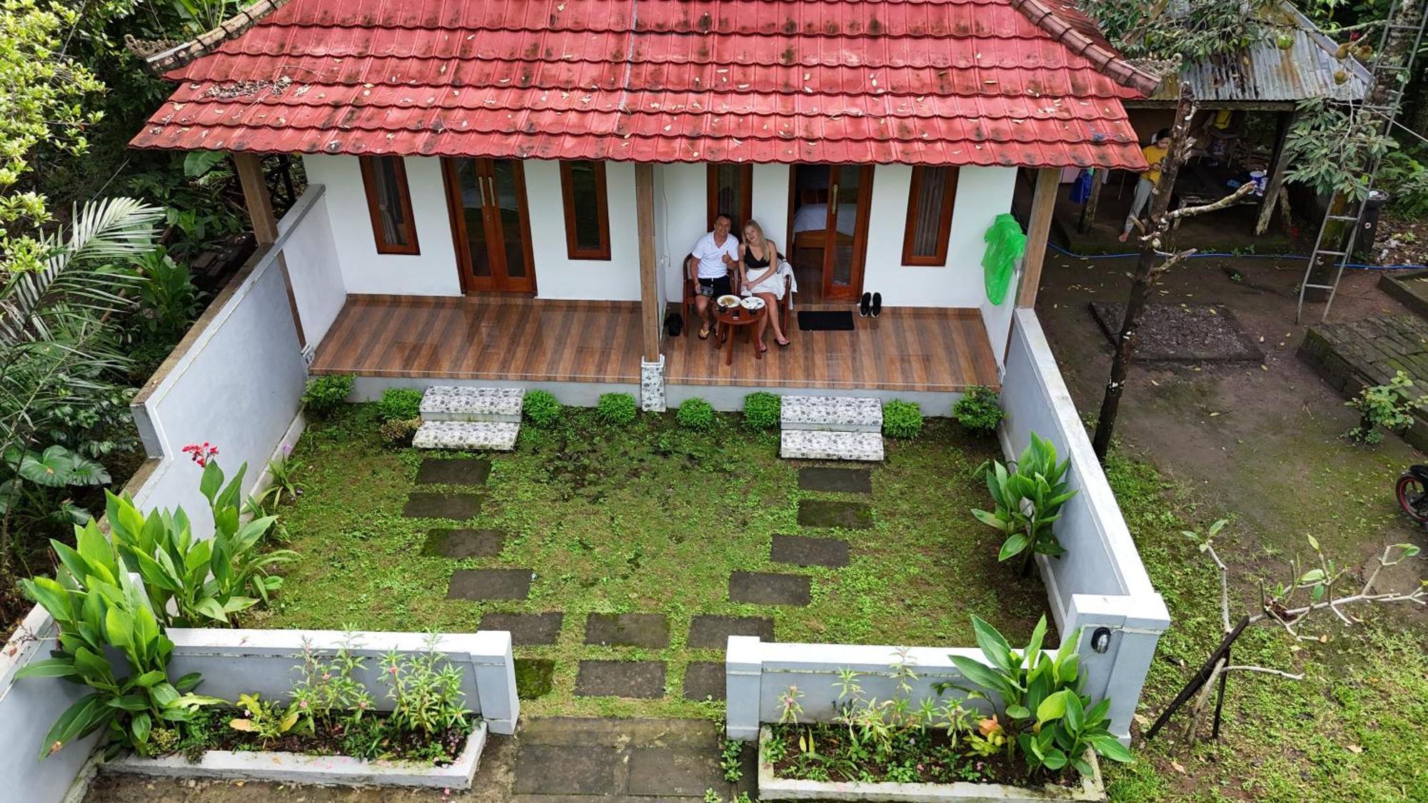 Jepun Homestay Lemukih Singaraja Exteriör bild